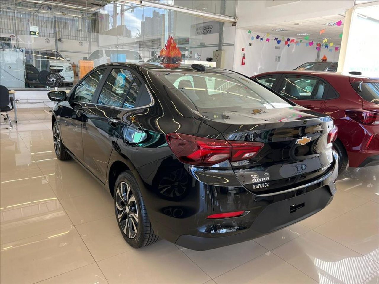 Chevrolet Onix Plus Premier fica até R$ 24.900 mais barato para PcD em julho