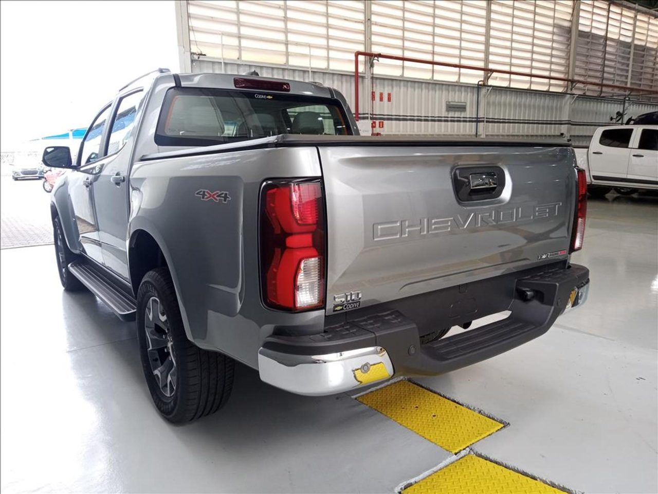 Chevrolet S10 LTZ 2026: ficha técnica, preço e itens de série