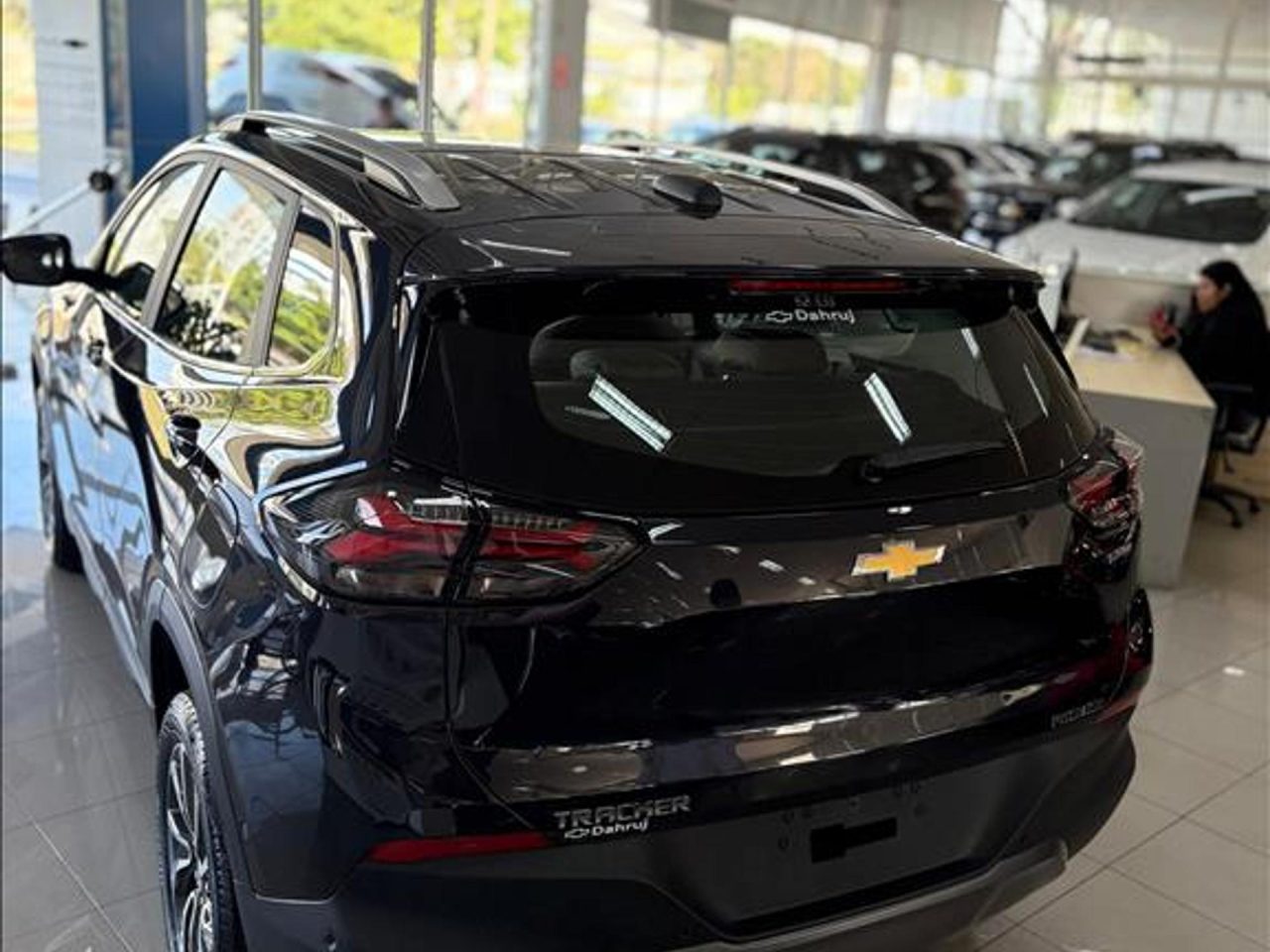 Chevrolet Tracker Premier 2026 tem descontão de R$ 43,3 mil para PcD