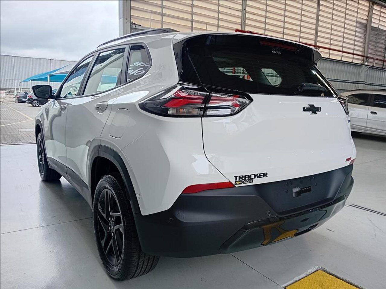 Chevrolet Tracker 2026 ganha cara nova e melhorias na correia banhada a óleo