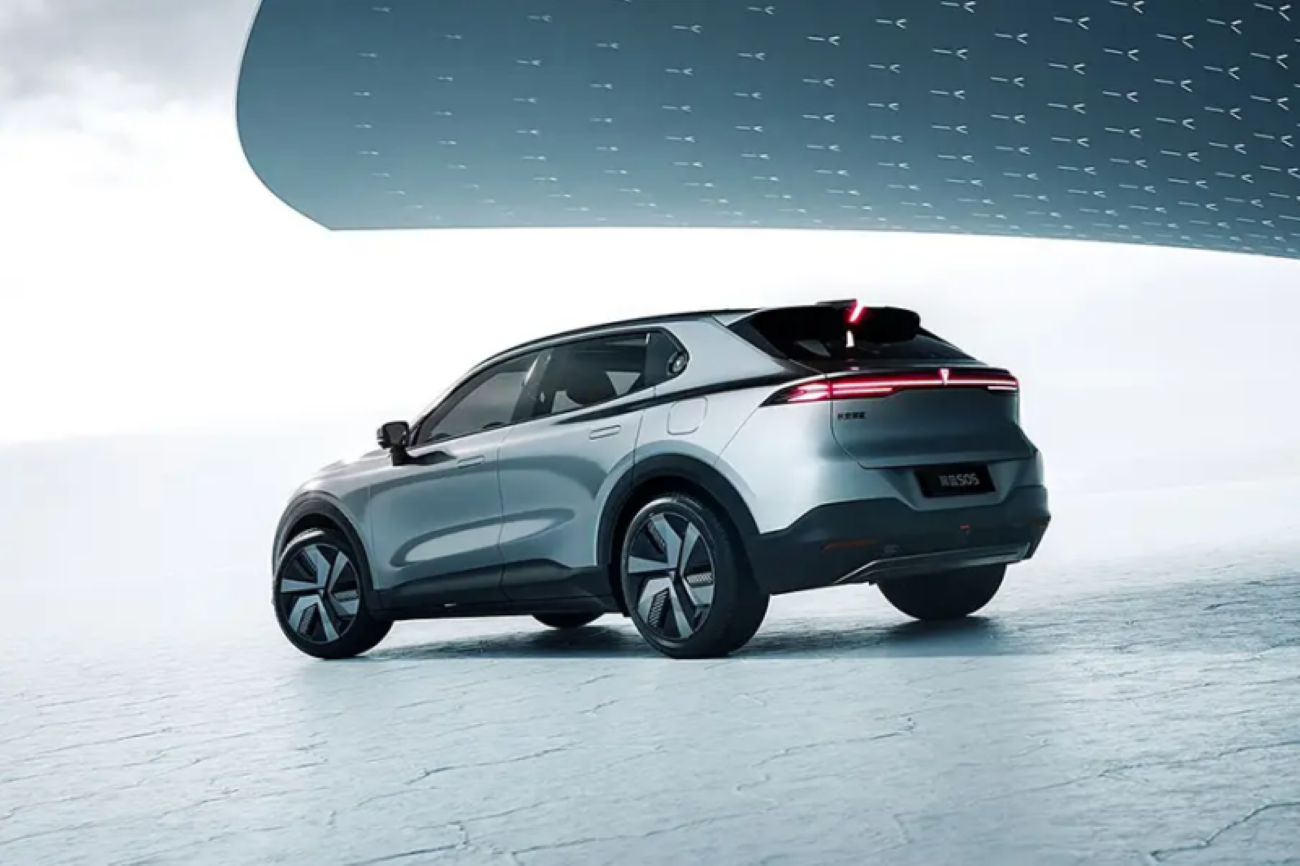 Deepal S05 elétrico estreia em agosto na China com autonomia de 620 km