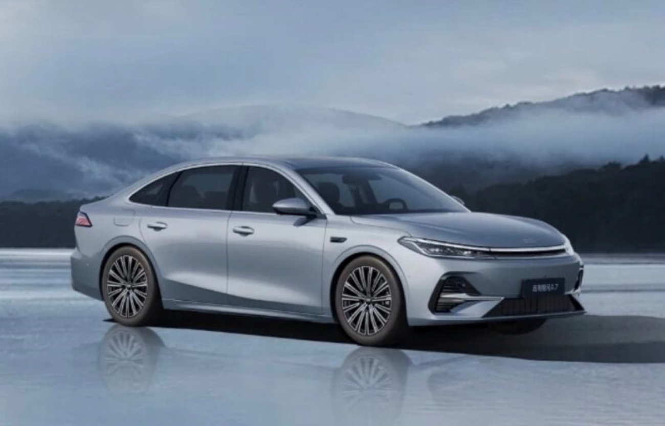 Geely Galaxy A7 híbrido será lançado em 8 de agosto na China