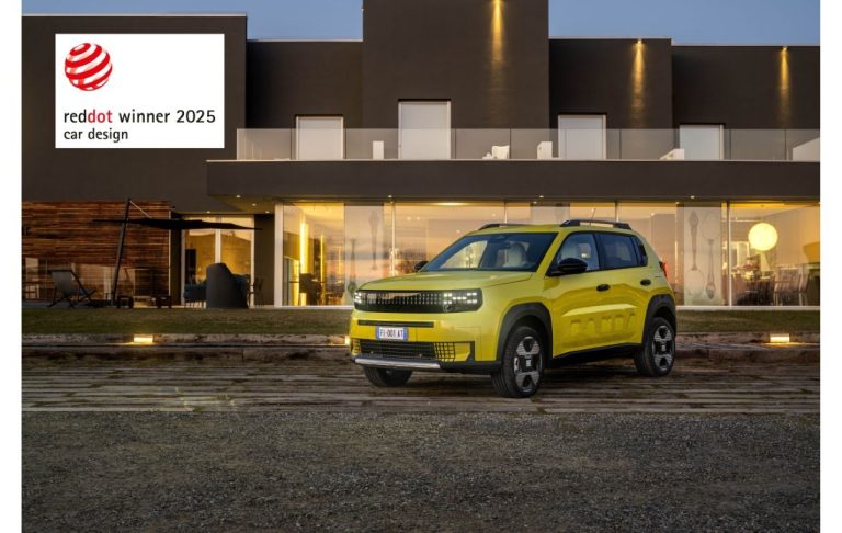 Fiat Grande Panda conquista o "Red Dot Award" 2025 por design inovador