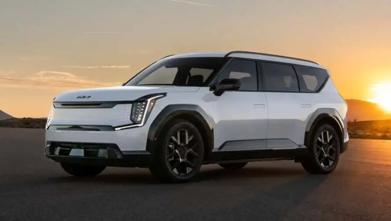 Vendas de elétricos Kia EV9 e EV6 despencam, enquanto K5 triplica nos EUA
