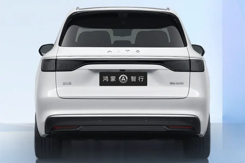 Aito M8 elétrico estreia em agosto na China com autonomia de 705 km