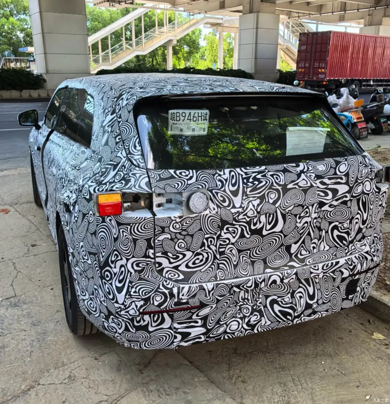 SUV Luxeed R9 da Chery-Huawei é flagrado na China