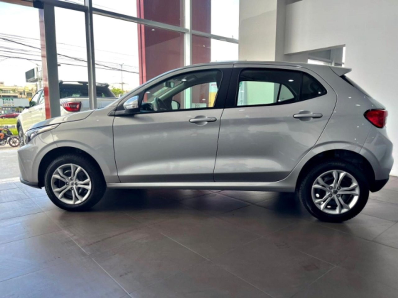 Fiat libera Argo com descontão de R$ 8 mil com programa de carros populares