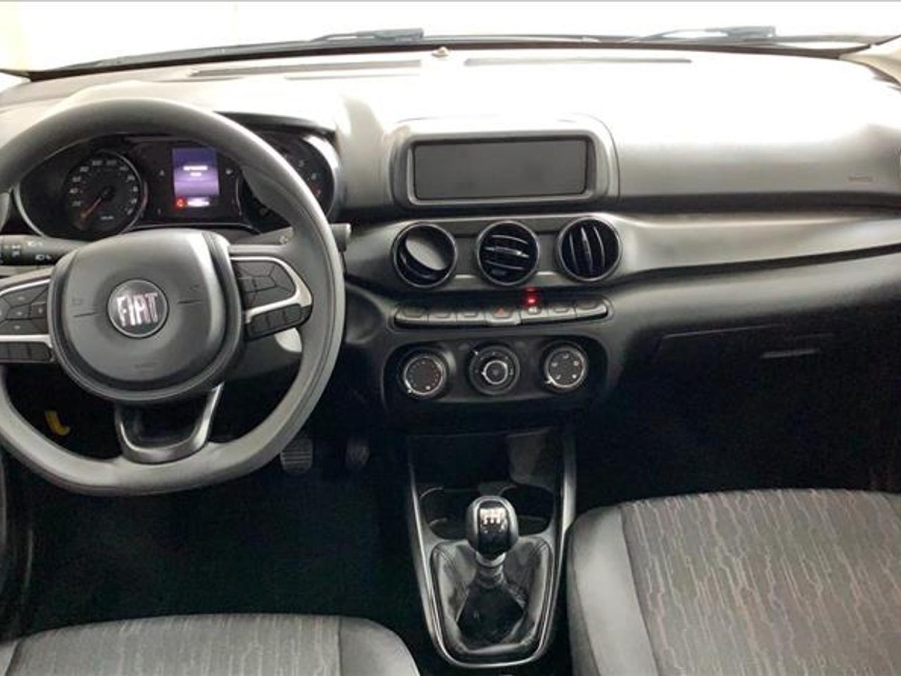 Fiat Argo Drive 1.0 é ofertado com descontão de R$ 12.827 para PcD