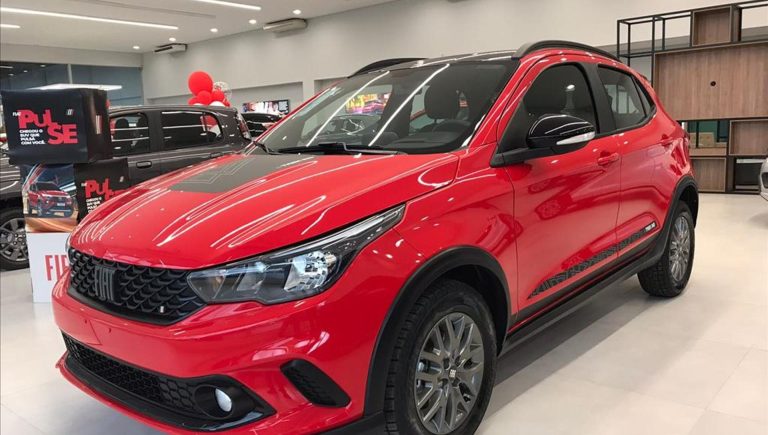 Fiat Argo Trekking CVT é liberado para PcD com abatimento de quase R$ 24 mil