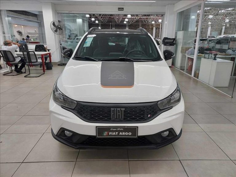 Fiat Argo Trekking CVT 2026: preço, ficha técnica e itens de série