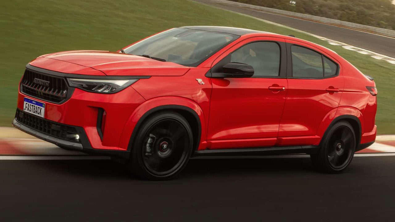 Fiat Fastback Abarth 2026: preço, ficha técnica e equipamentos