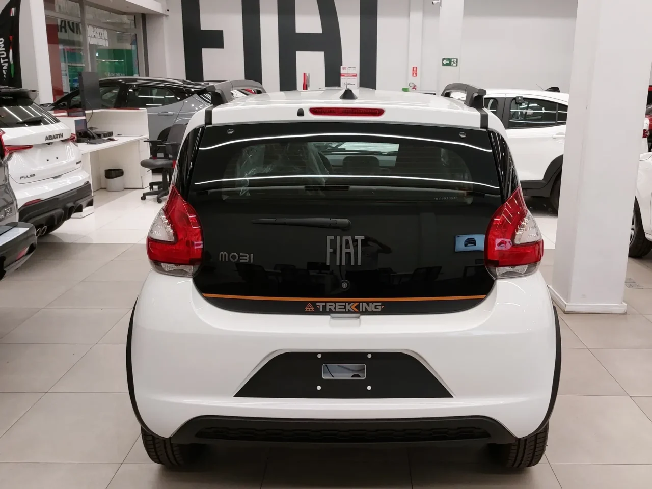 Fiat Mobi Trekking 2026 tem superdesconto de R$ 12 mil para PcD neste mês