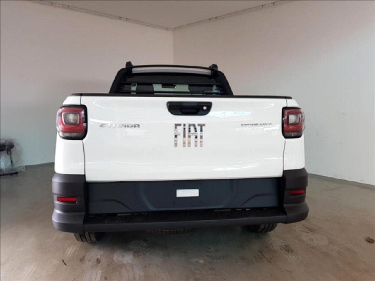 Fiat Strada Endurance tem desconto de R$ 20 mil para CNPJ em julho
