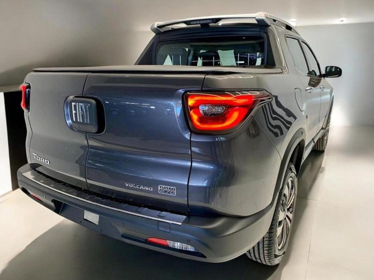 Fiat oferece Toro Volcano com mega desconto de R$ 33 mil para CNPJ