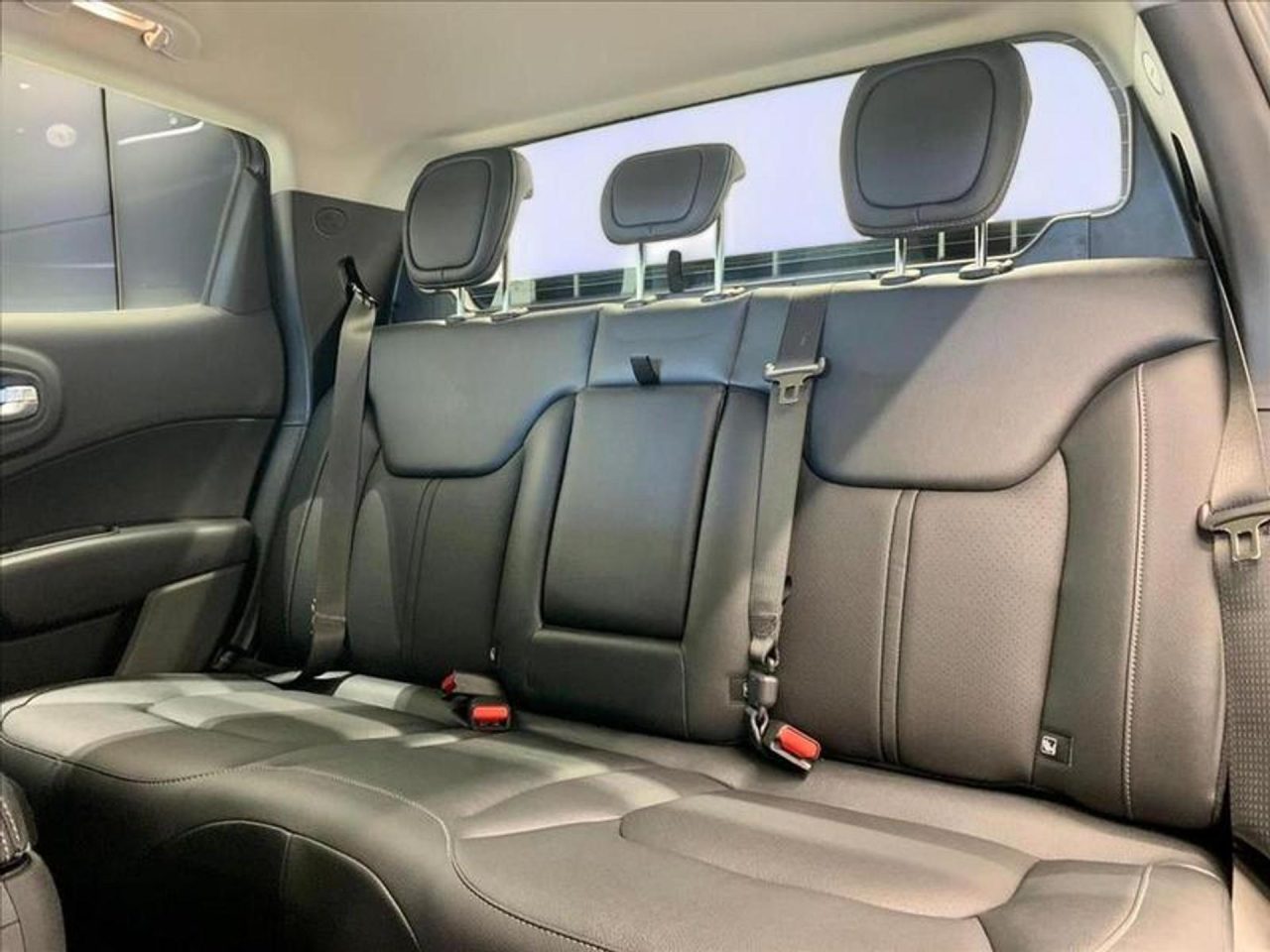 Fiat oferece Toro Volcano com mega desconto de R$ 33 mil para CNPJ