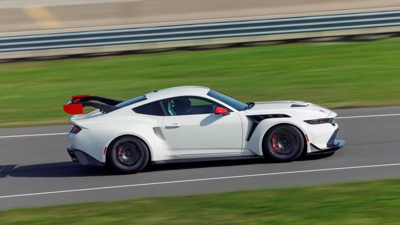 Ford acelera produção do Mustang GTD e impõe restrições de revenda