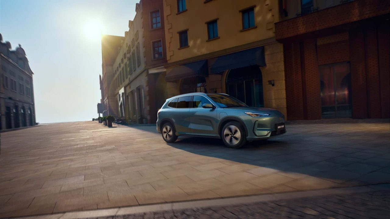 Geely EX5 estreia no Brasil com até 413 km de autonomia e duas versões