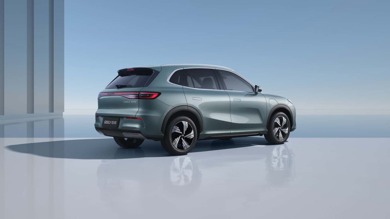 Geely EX5 estreia no Brasil com até 413 km de autonomia e duas versões