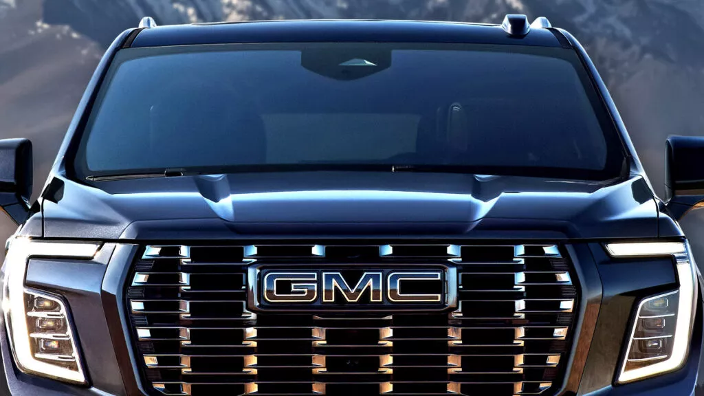 GMC planeja Sierra e Yukon com versões híbridas plug-in a partir de 2027