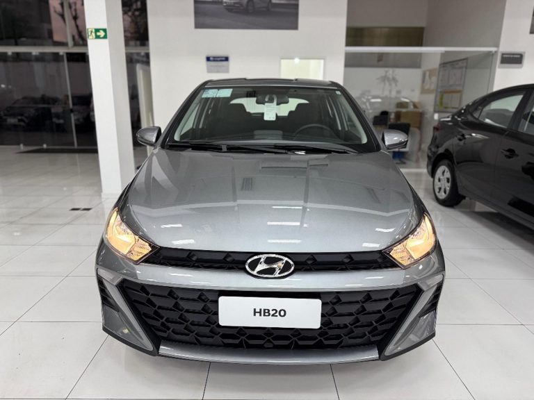 Hyundai HB20 2026 ganha nova cor Cinza Shadow