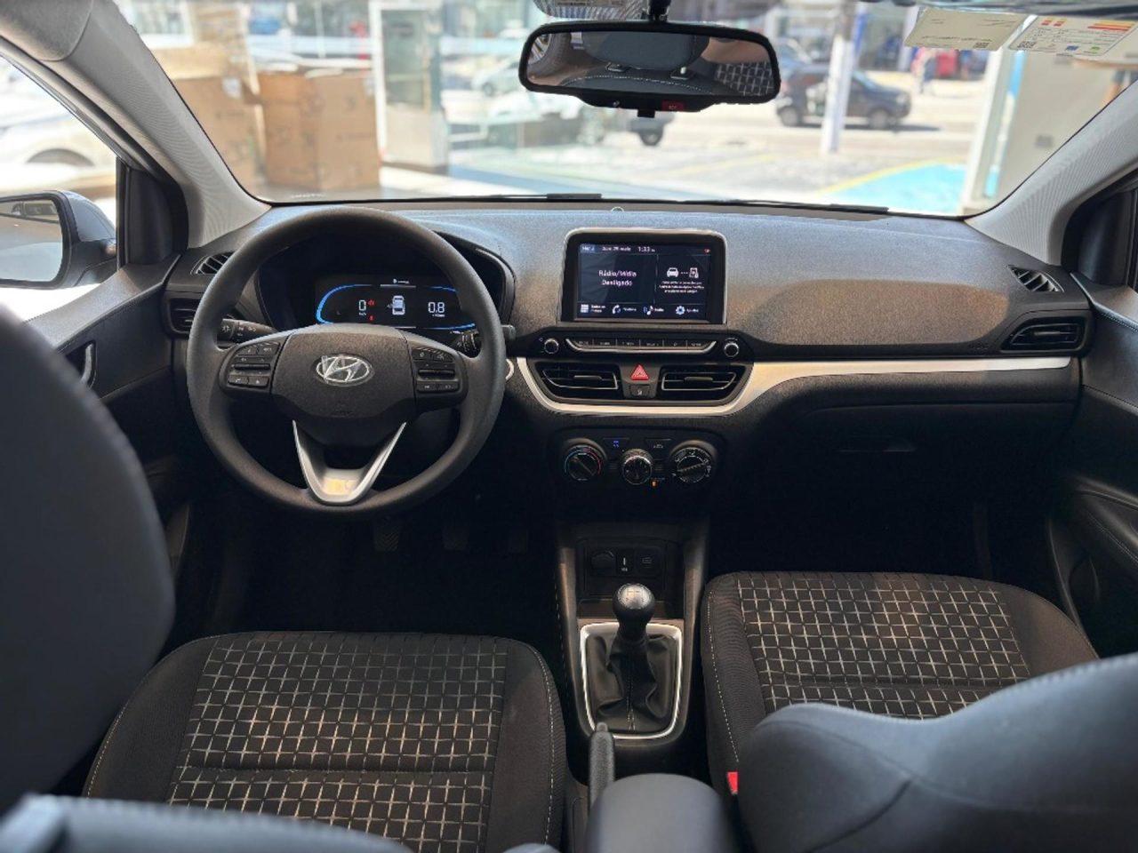 Hyundai HB20 dispara 134% em setembro e assume liderança de vendas no Brasil