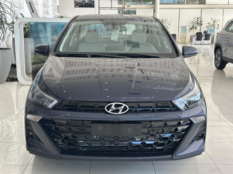 Hyundai libera HB20S Platinum com mega desconto de R$ 14.955 para PcD