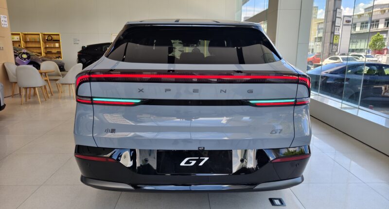 Xpeng G7 estreia na China para enfrentar o Tesla Model Y