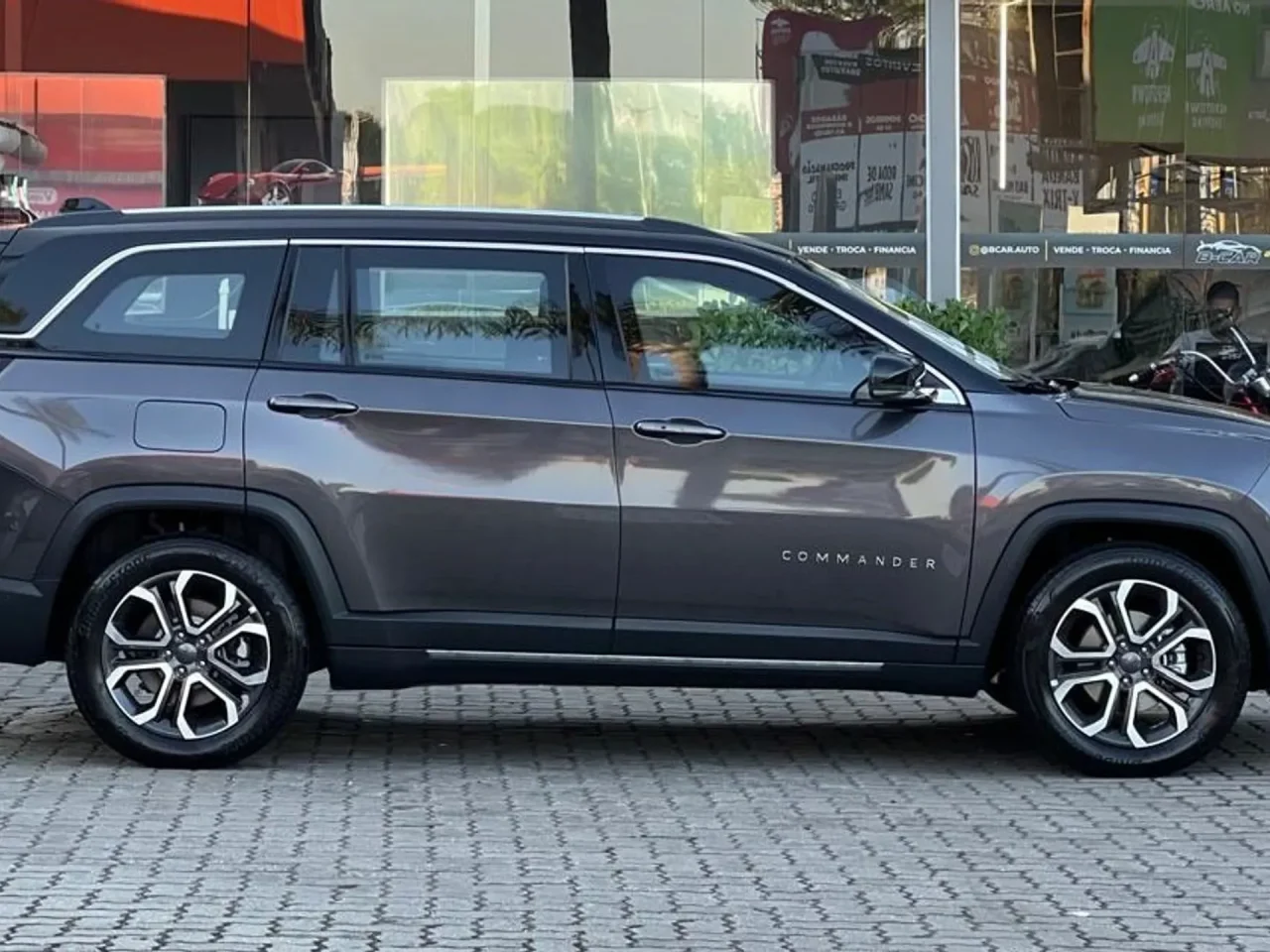 Jeep libera Commander Limited com descontão de R$ 44.284 para CNPJ