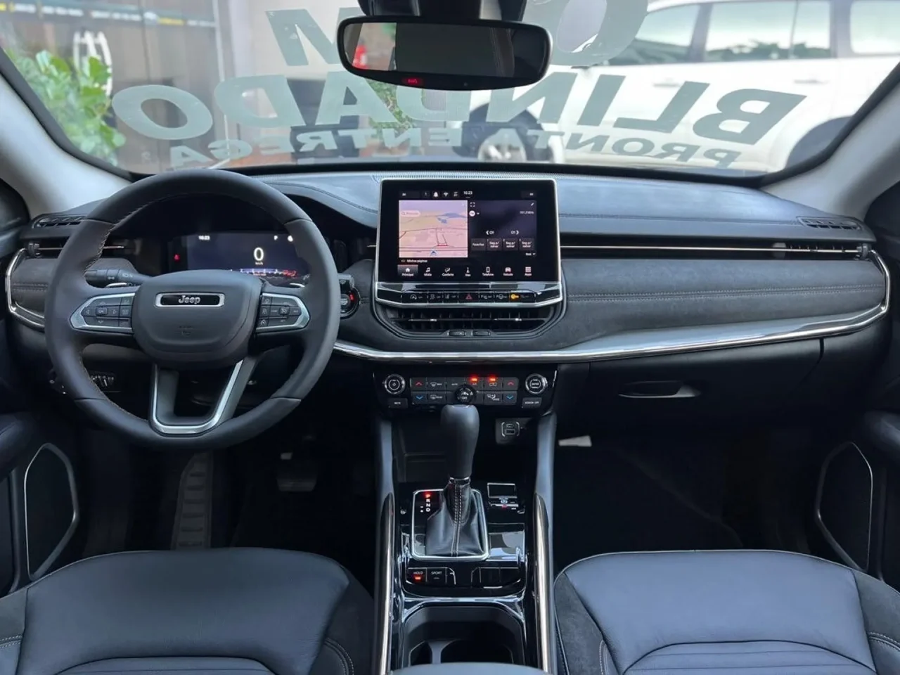 Jeep libera Commander Limited com descontão de R$ 44.284 para CNPJ