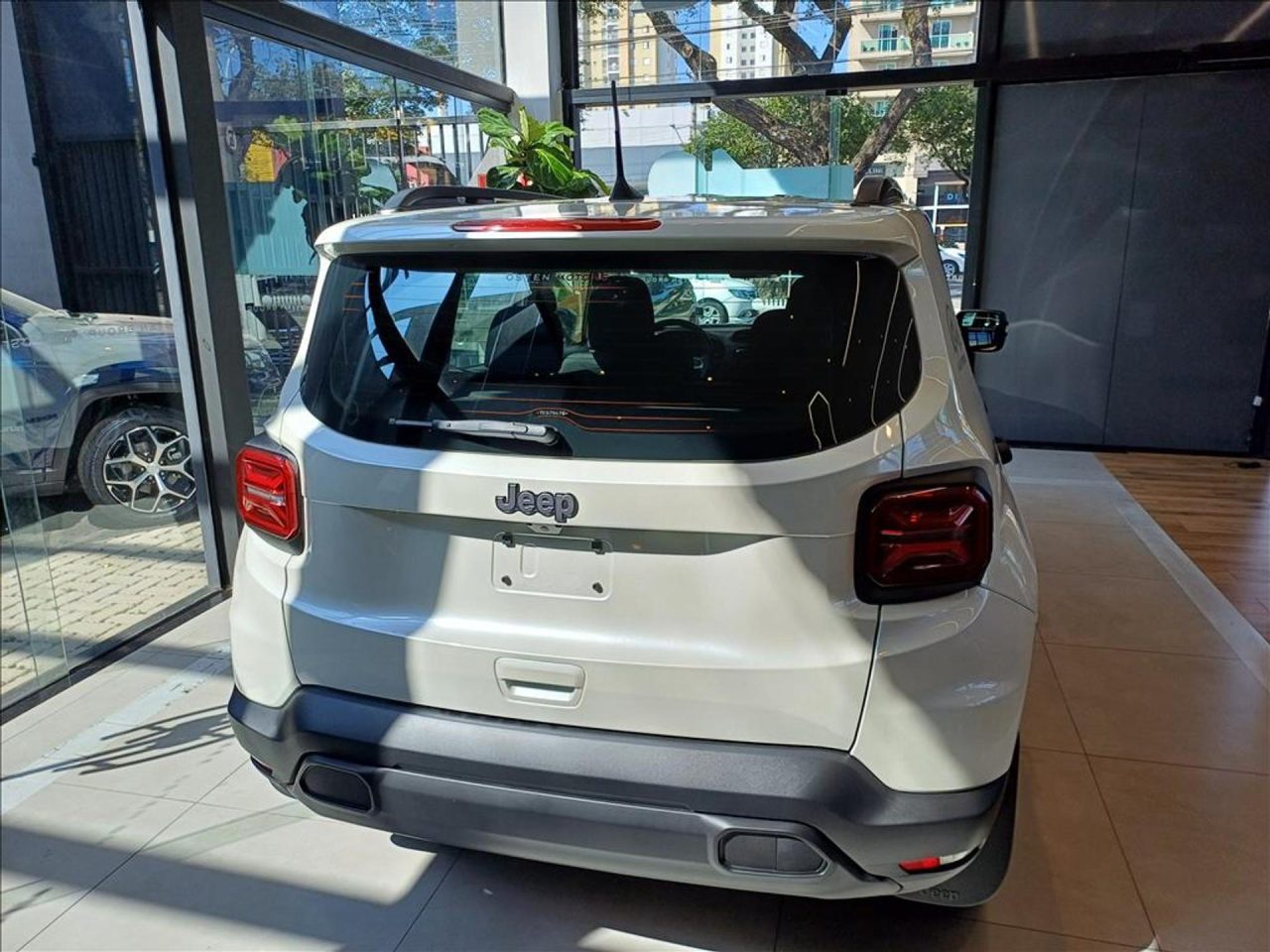 Jeep Renegade Longitude é liberado com desconto de R$ 23.002 para PcD