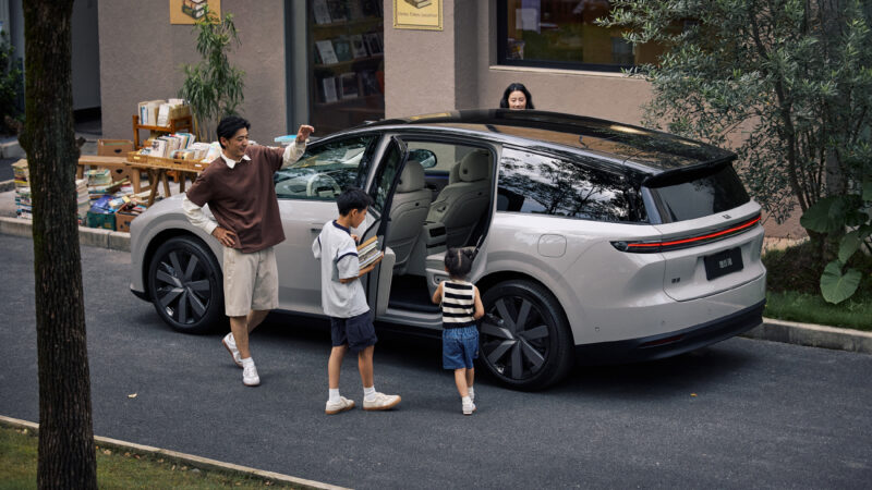 Li i8: Interior do SUV elétrico de seis lugares é revelado na China