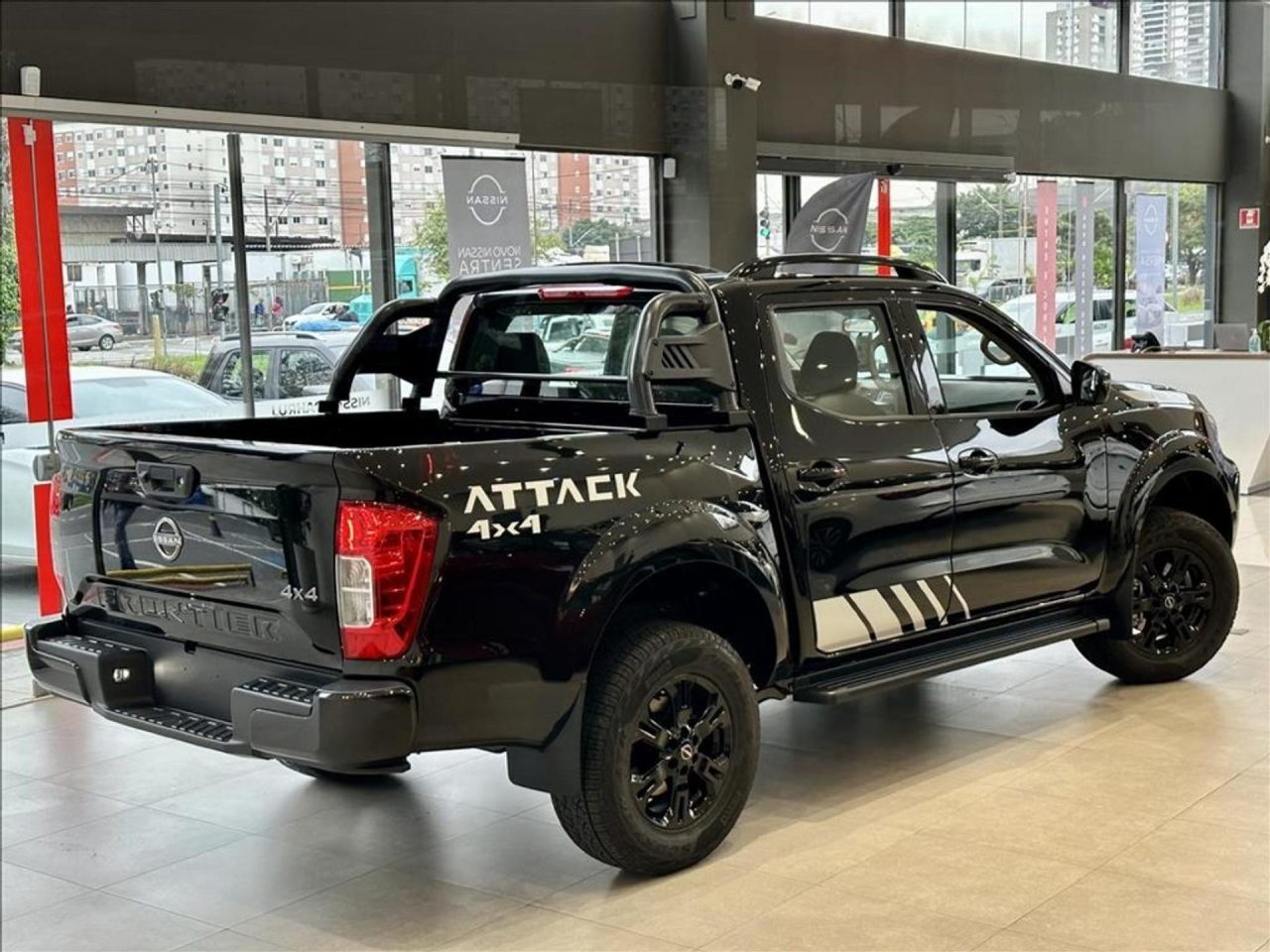 Nissan reduz preço da Frontier Attack em R$ 32.800 para CNPJ em julho
