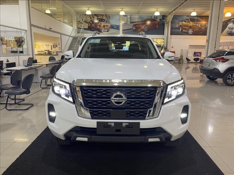 Nissan libera Frontier XE com bolada de desconto de R$ 33.300 para CNPJ