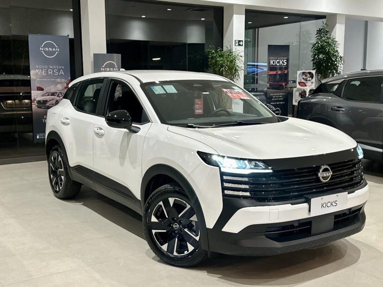 Nissan celebra 700 mil carros produzidos em Resende com novo Kicks Sense