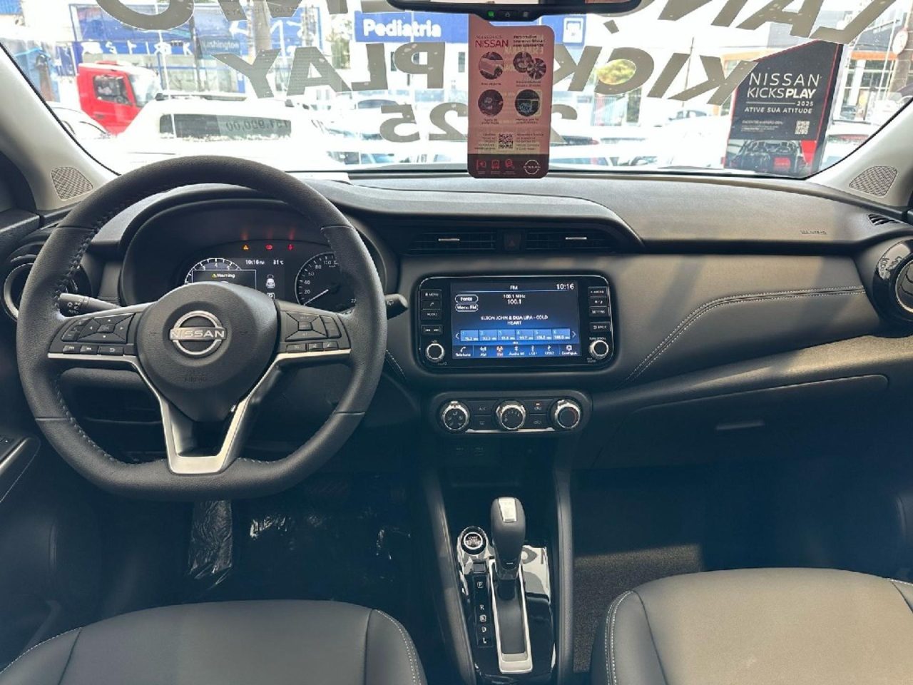 Com desconto de R$ 28 mil, Nissan Kicks Play Active Plus custa menos que Polo
