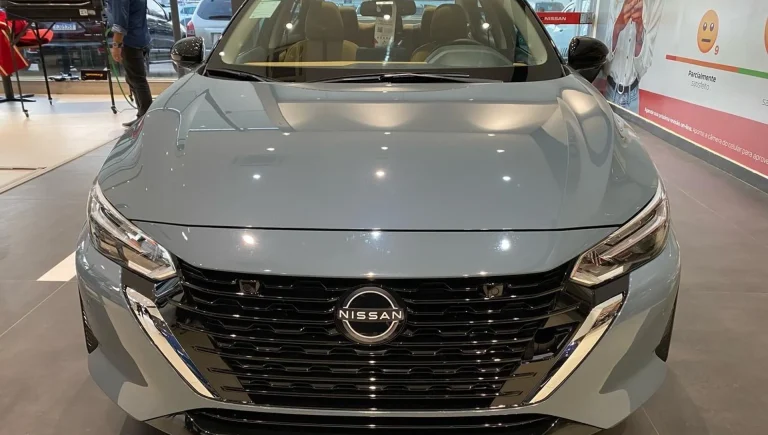 Nissan oferece até R$ 36,9 mil de desconto no Sentra para PcD em julho