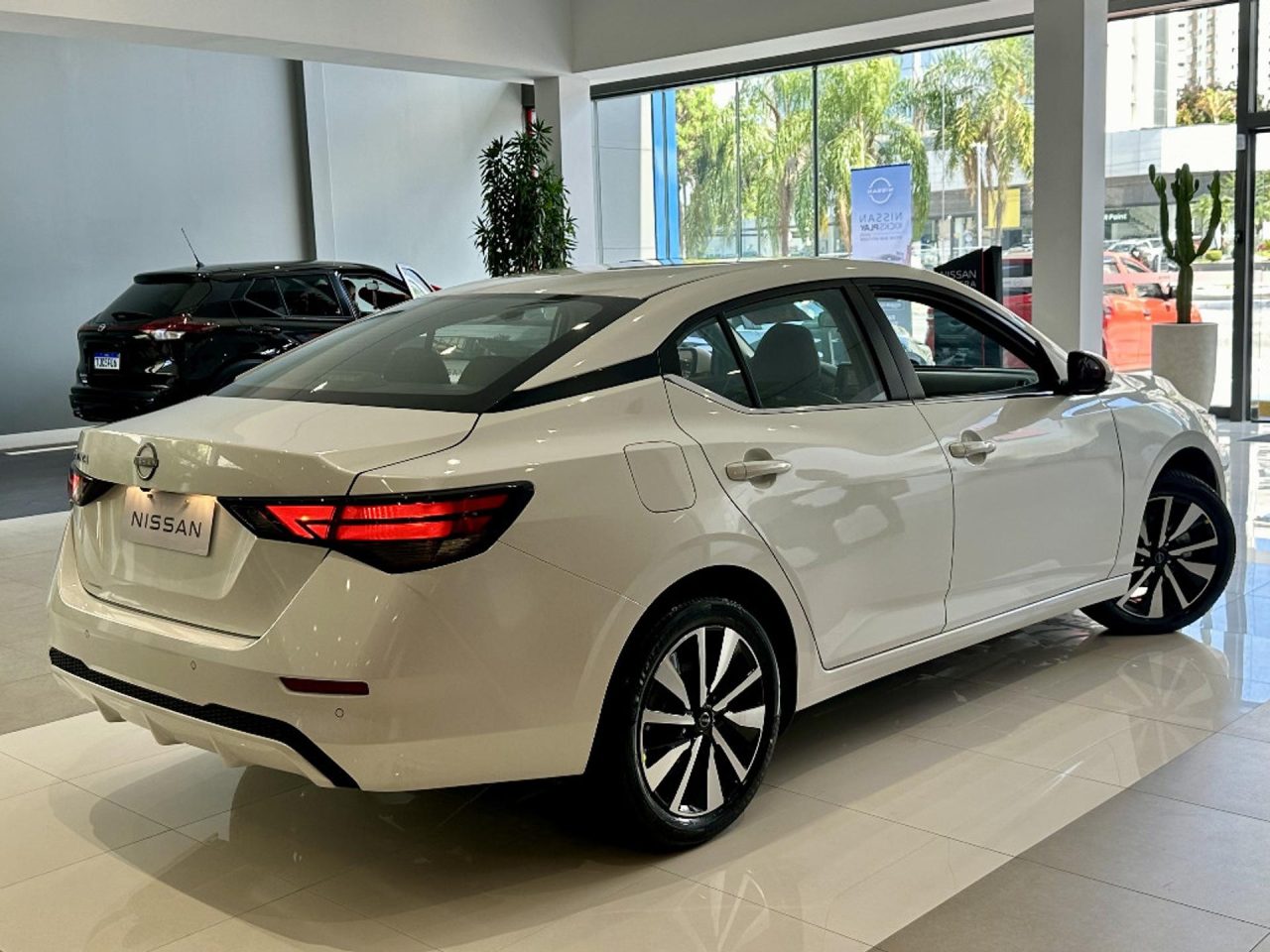Nissan Sentra poderá ter versão Sense mais barata no Brasil