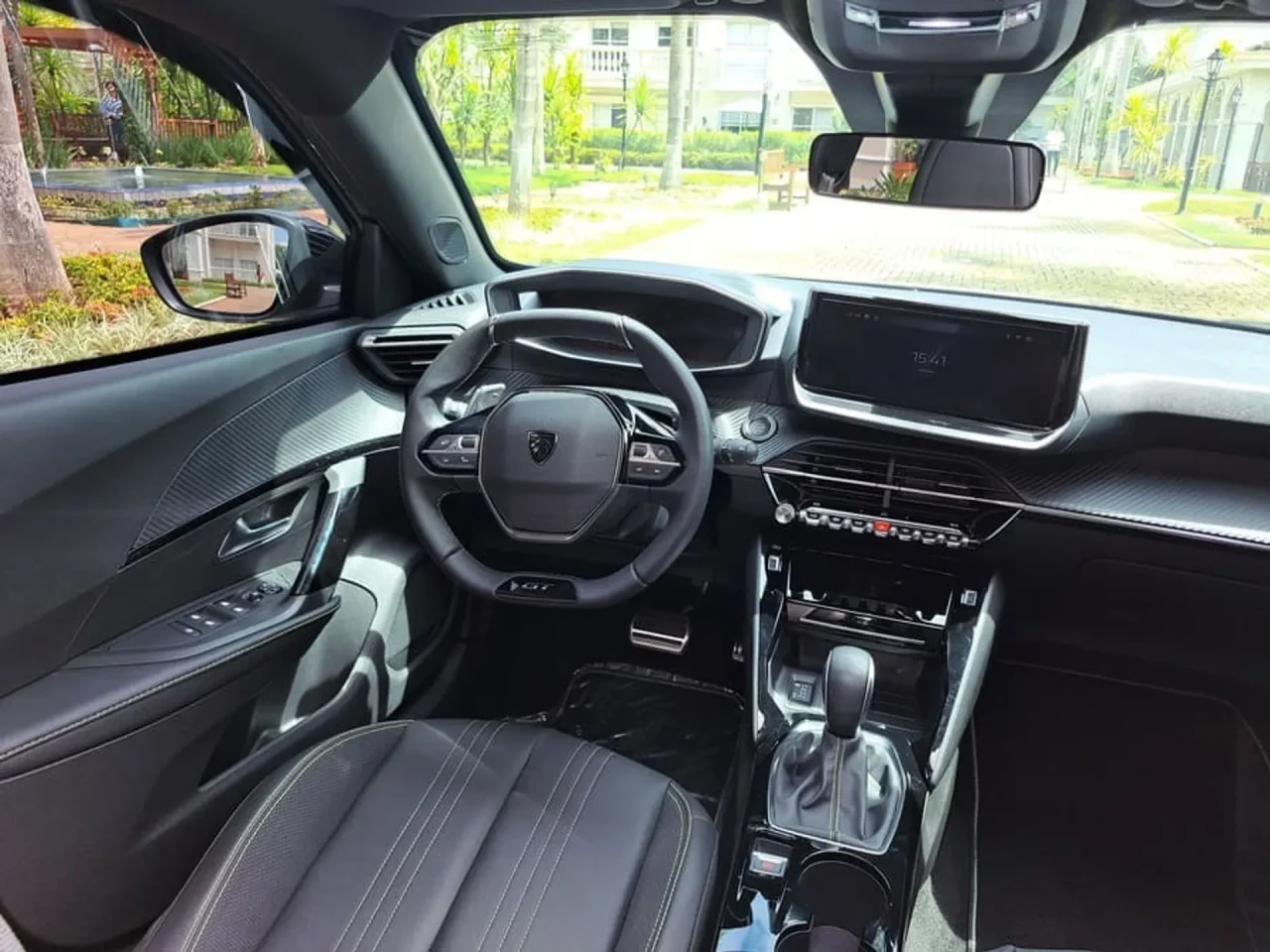 Peugeot 2008 GT é liberado com mega desconto de R$ 24.043 para PcD