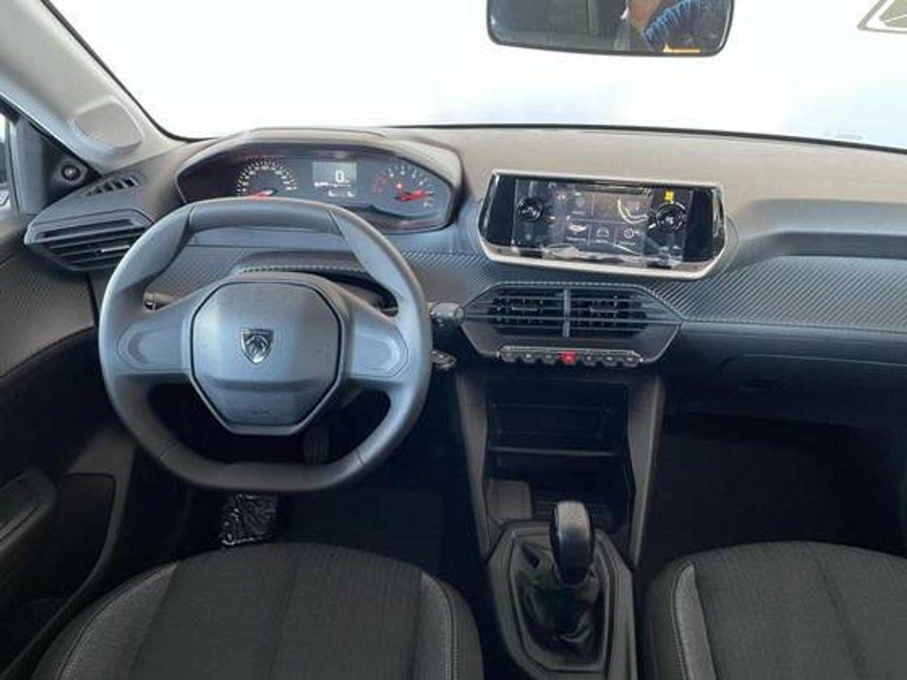 Peugeot 208 para PcD sai por R$ 69.390 e custa menos que o Fiat Mobi