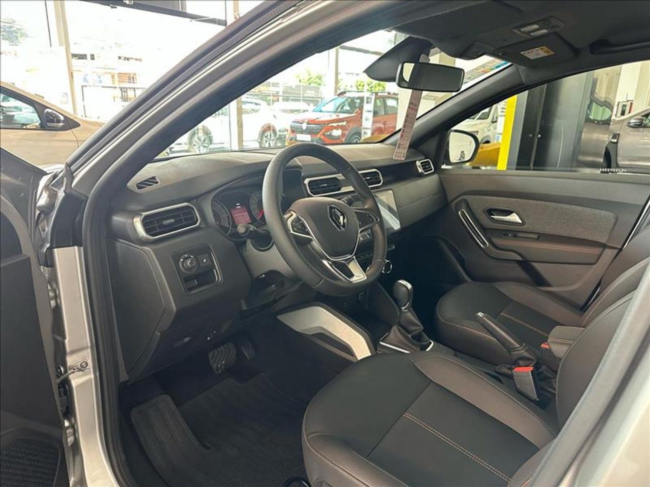 Com desconto de R$ 32.249, Renault Duster Iconic fica mais barato que o Polo