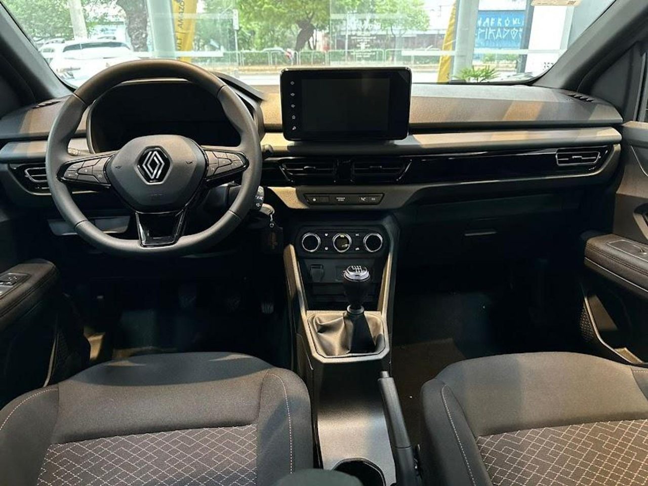 Linha 2026 se aproxima, e Renault Kardian ganha bônus de até R$ 20 mil