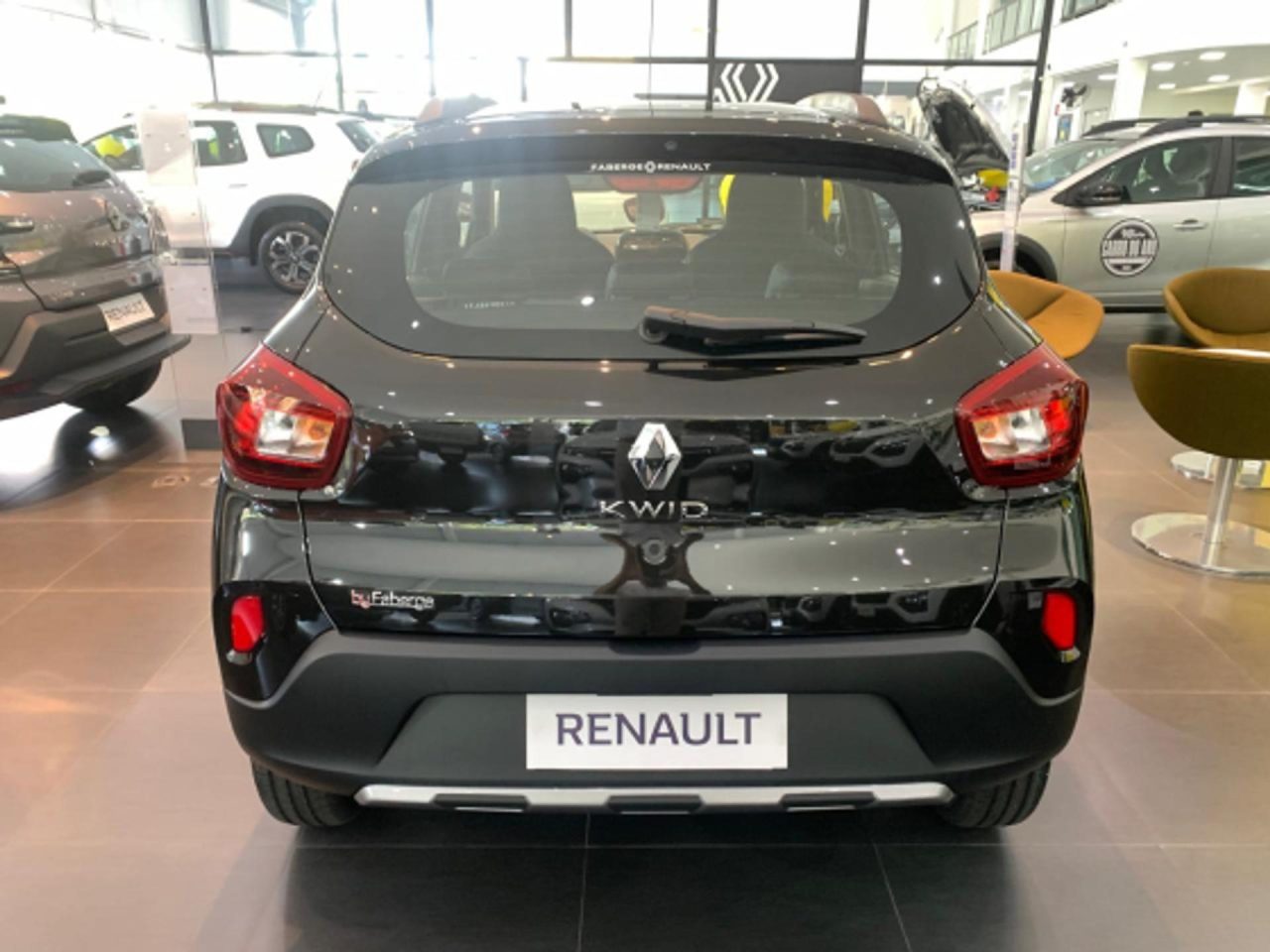 Renault Kwid Intense está com um superdesconto de R$ 22.995 para PcD