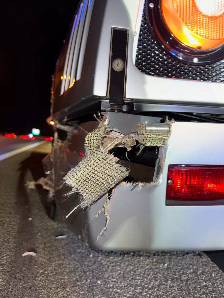 Motorista de Ferrari F40 busca responsável por colisão em Utah com recompensa