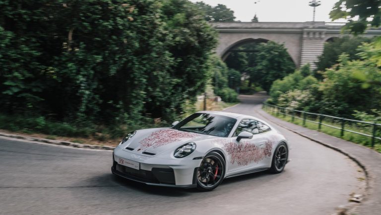 Porsche 911 GT3 Touring única celebra 75 anos da Porsche Luxemburgo