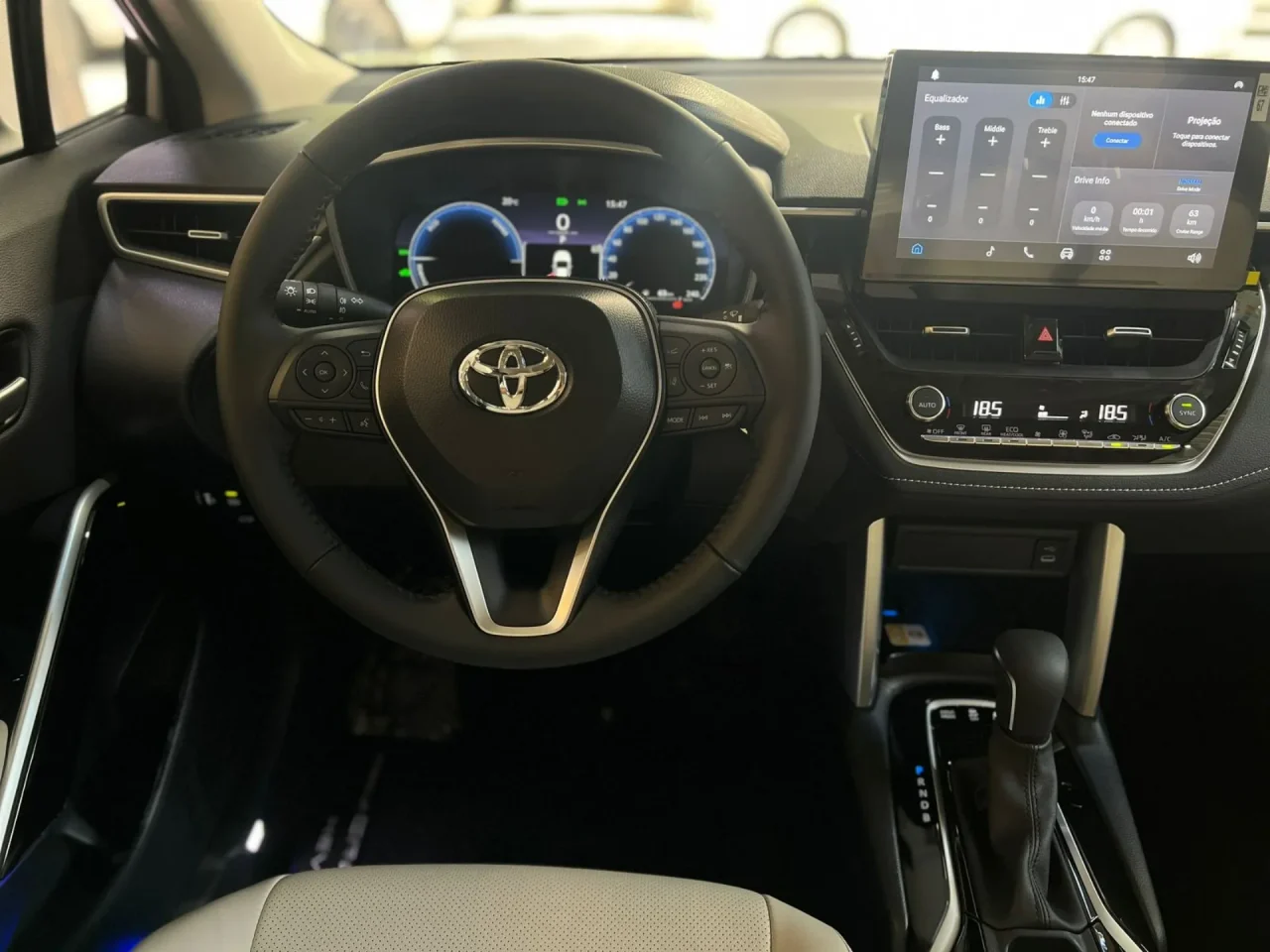 Toyota Corolla Cross XRX 2026: Ficha técnica, preço e equipamentos