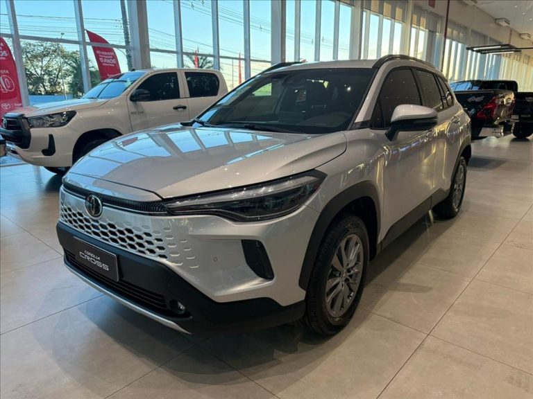 Toyota Corolla Cross XR fica mais caro para PcD após reajuste de R$ 3.800