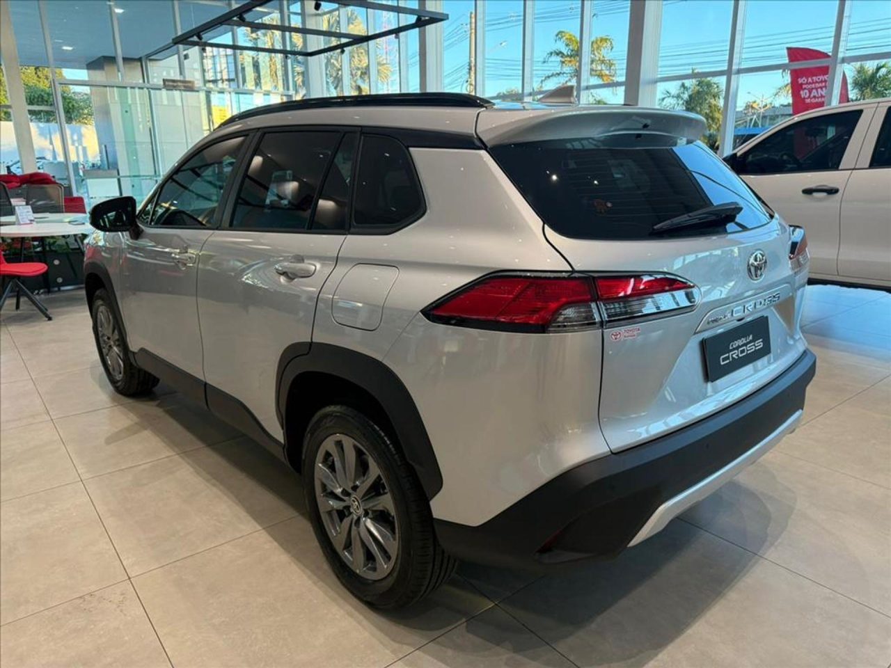 Toyota Corolla Cross XR fica mais caro para PcD após reajuste de R$ 3.800