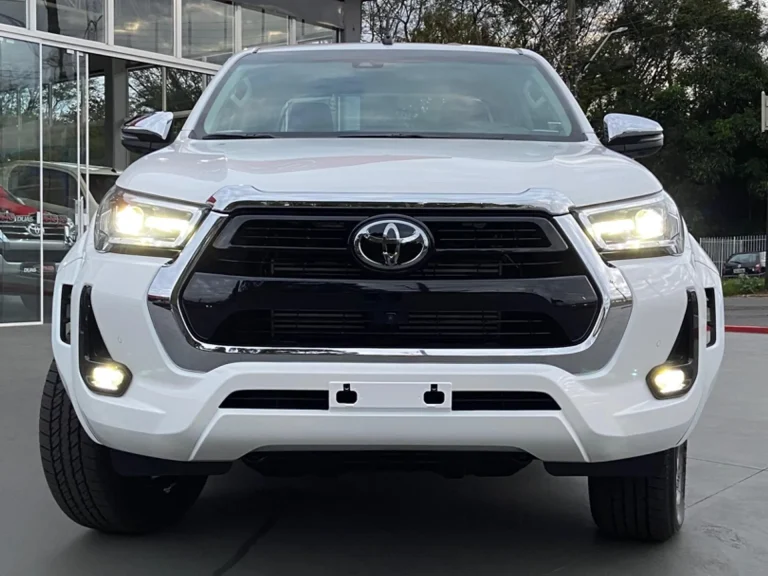 Toyota Hilux SR é liberado em julho com redução de R$ 55 mil para CNPJ