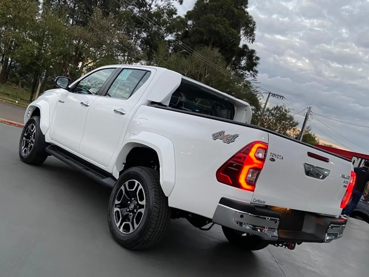 Toyota Hilux SR é liberado em julho com redução de R$ 55 mil para CNPJ