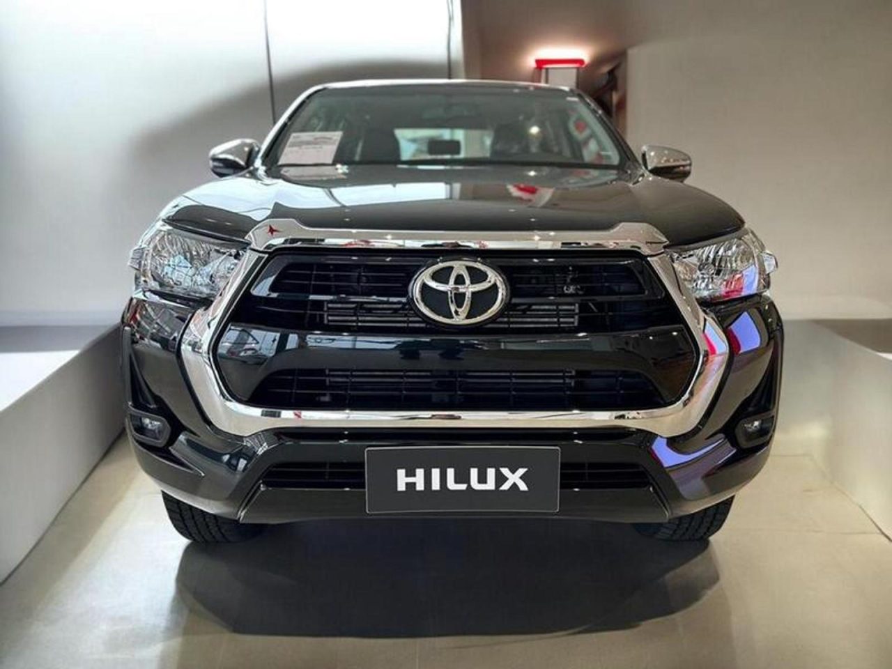 Toyota libera desconto de R$ 52.018 na Hilux Power Pack AT para CNPJ